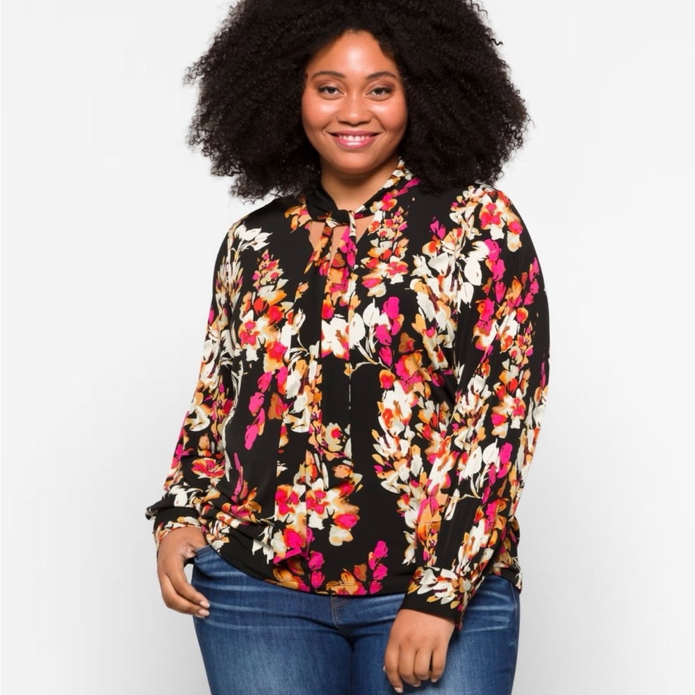 Karl Lagerfeld Paris Shoda Front Tie Knit Floral Blouse -1X - NWOT